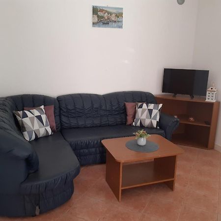 Seven Seas Apartments مْليني المظهر الخارجي الصورة