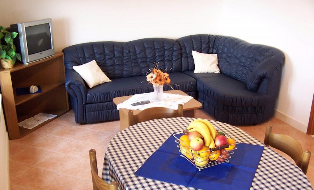 Seven Seas Apartments مْليني الغرفة الصورة